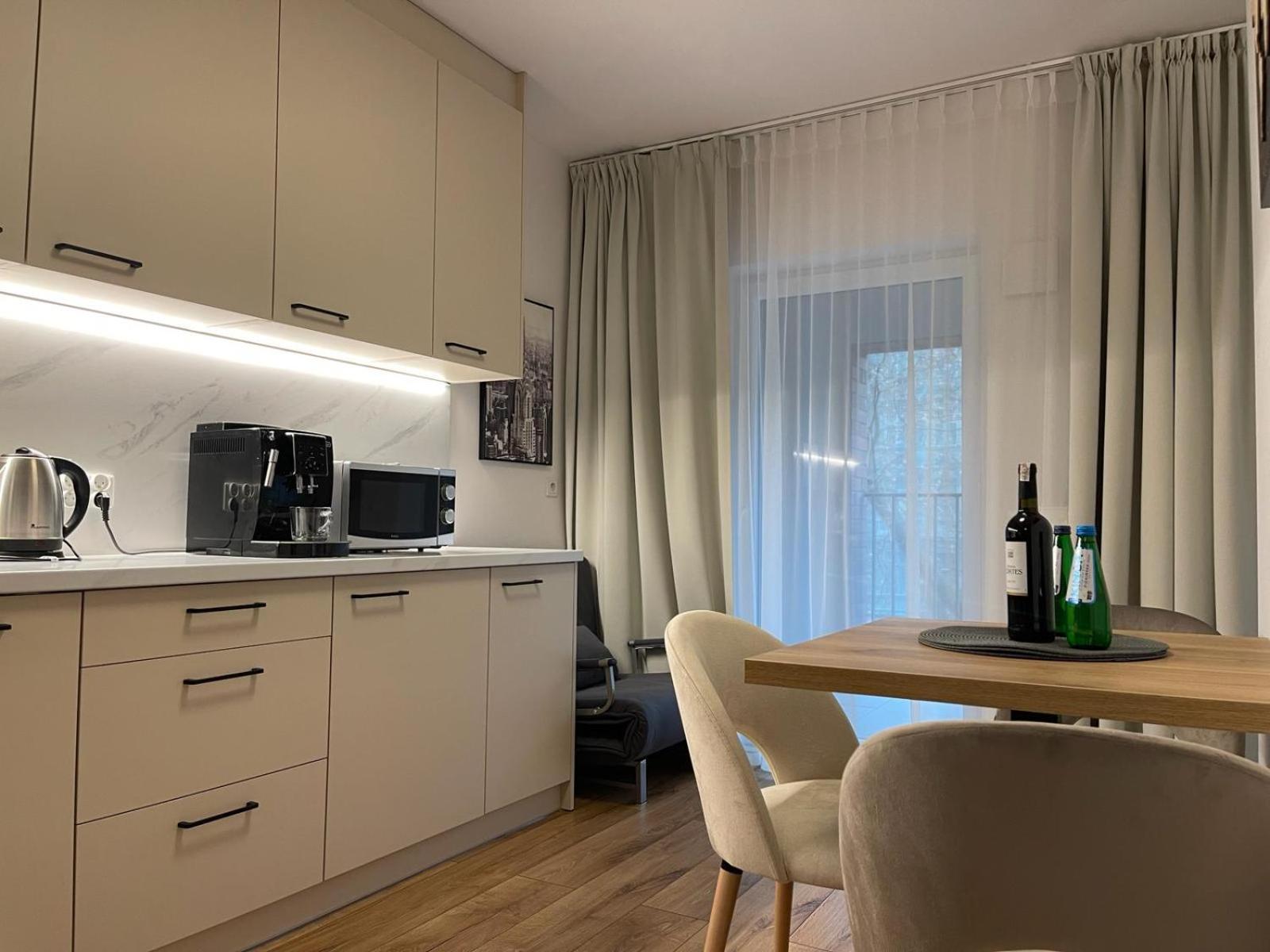 City Sense New Apartments - Main Station And City Center Wroclaw Luaran gambar