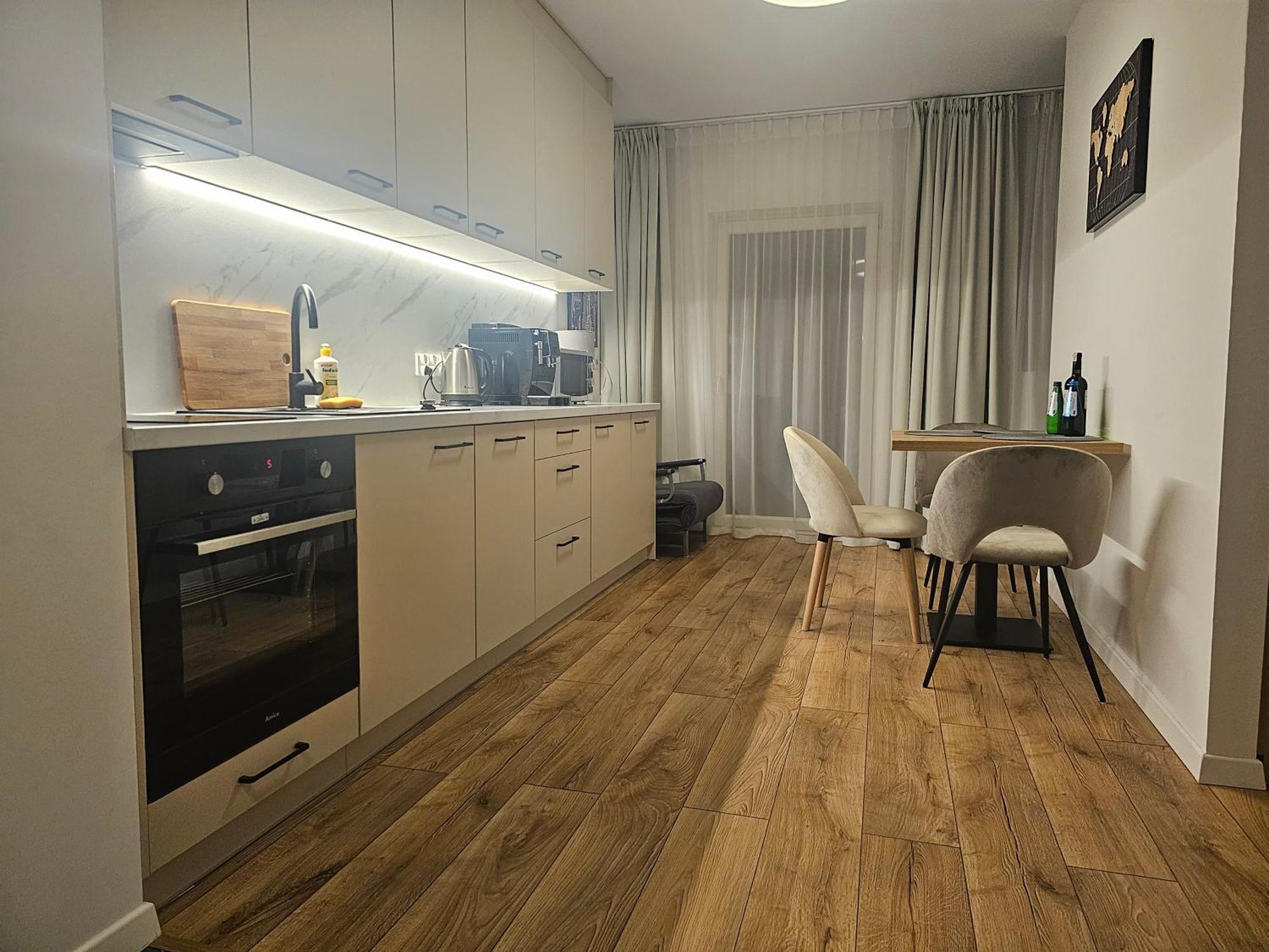 City Sense New Apartments - Main Station And City Center Wroclaw Luaran gambar