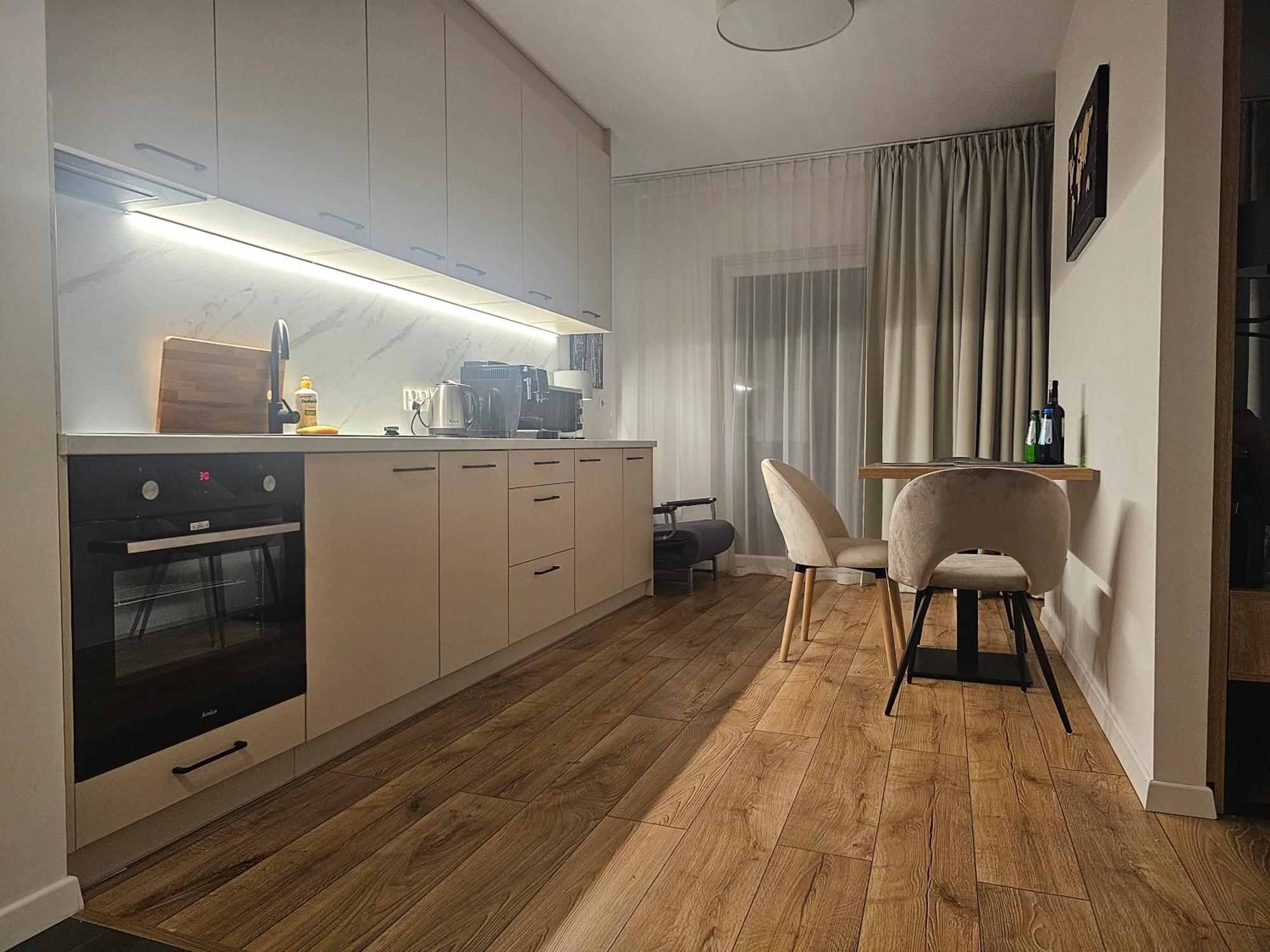 City Sense New Apartments - Main Station And City Center Wroclaw Luaran gambar