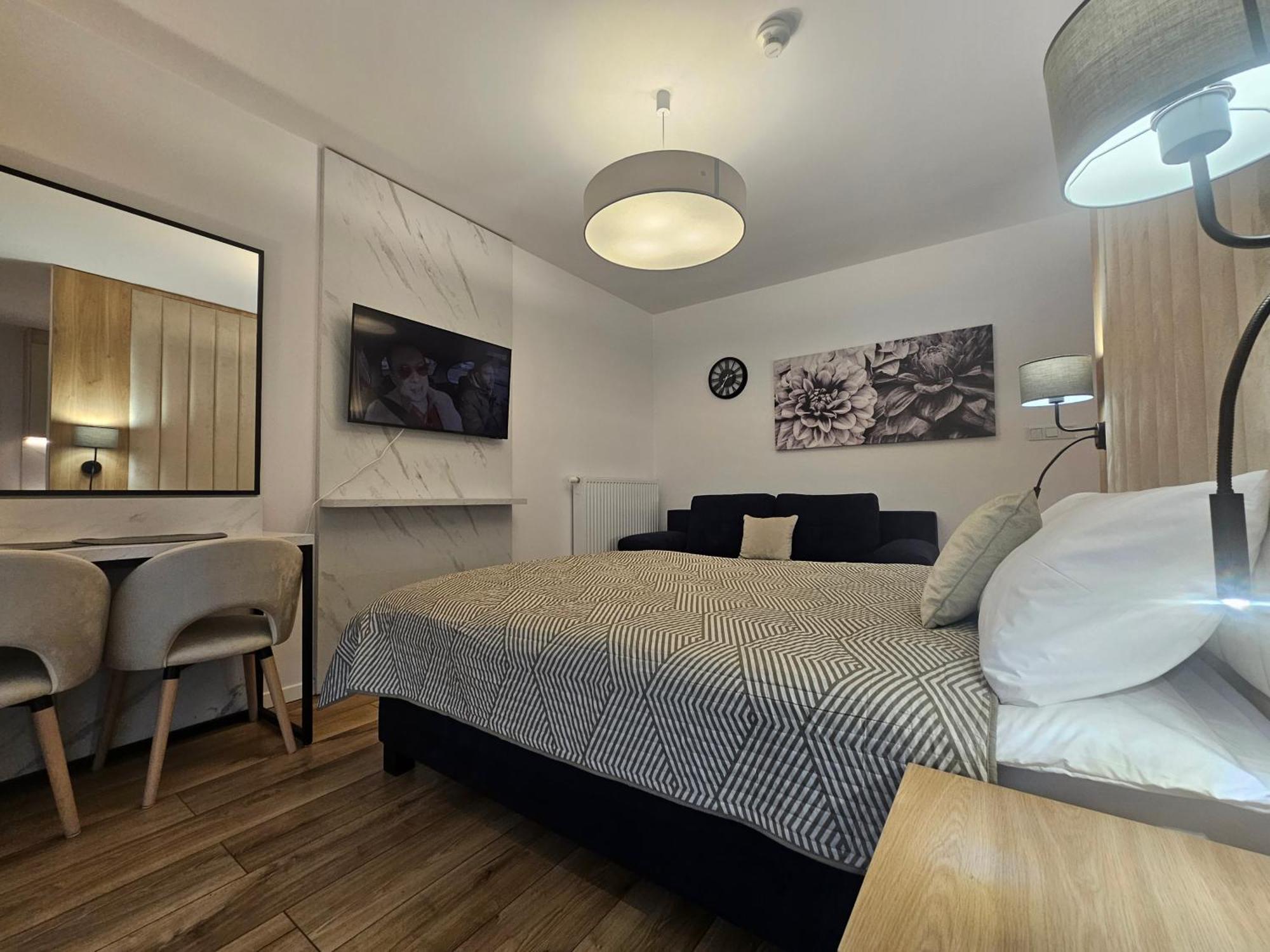 City Sense New Apartments - Main Station And City Center Wroclaw Luaran gambar
