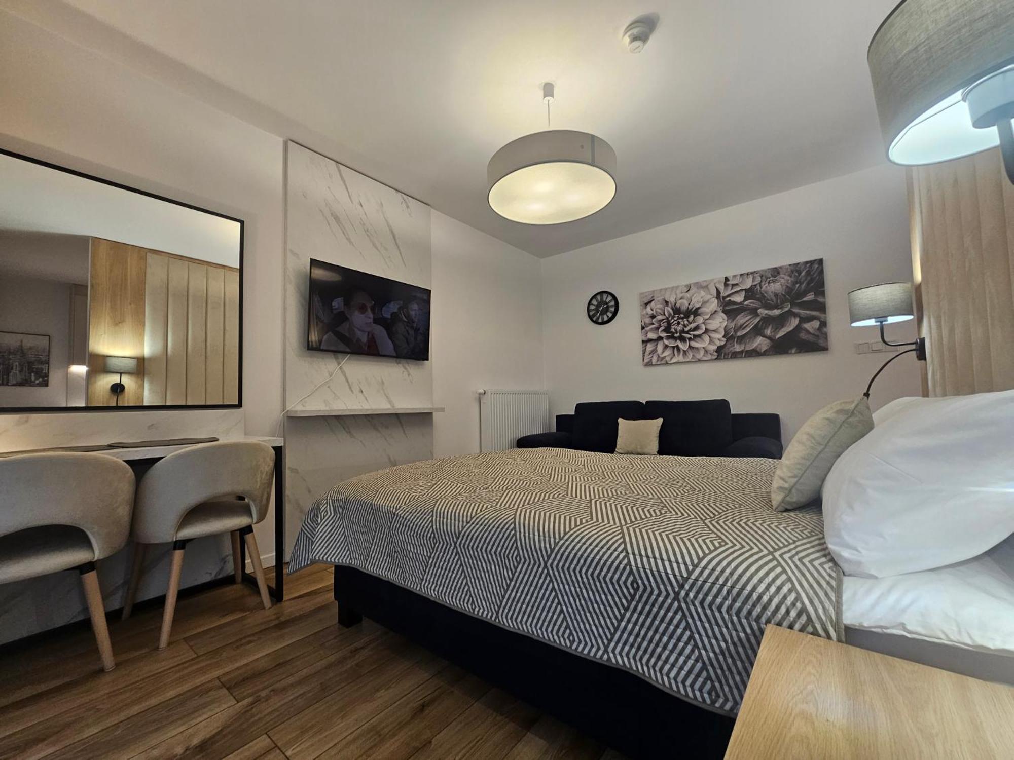 City Sense New Apartments - Main Station And City Center Wroclaw Luaran gambar