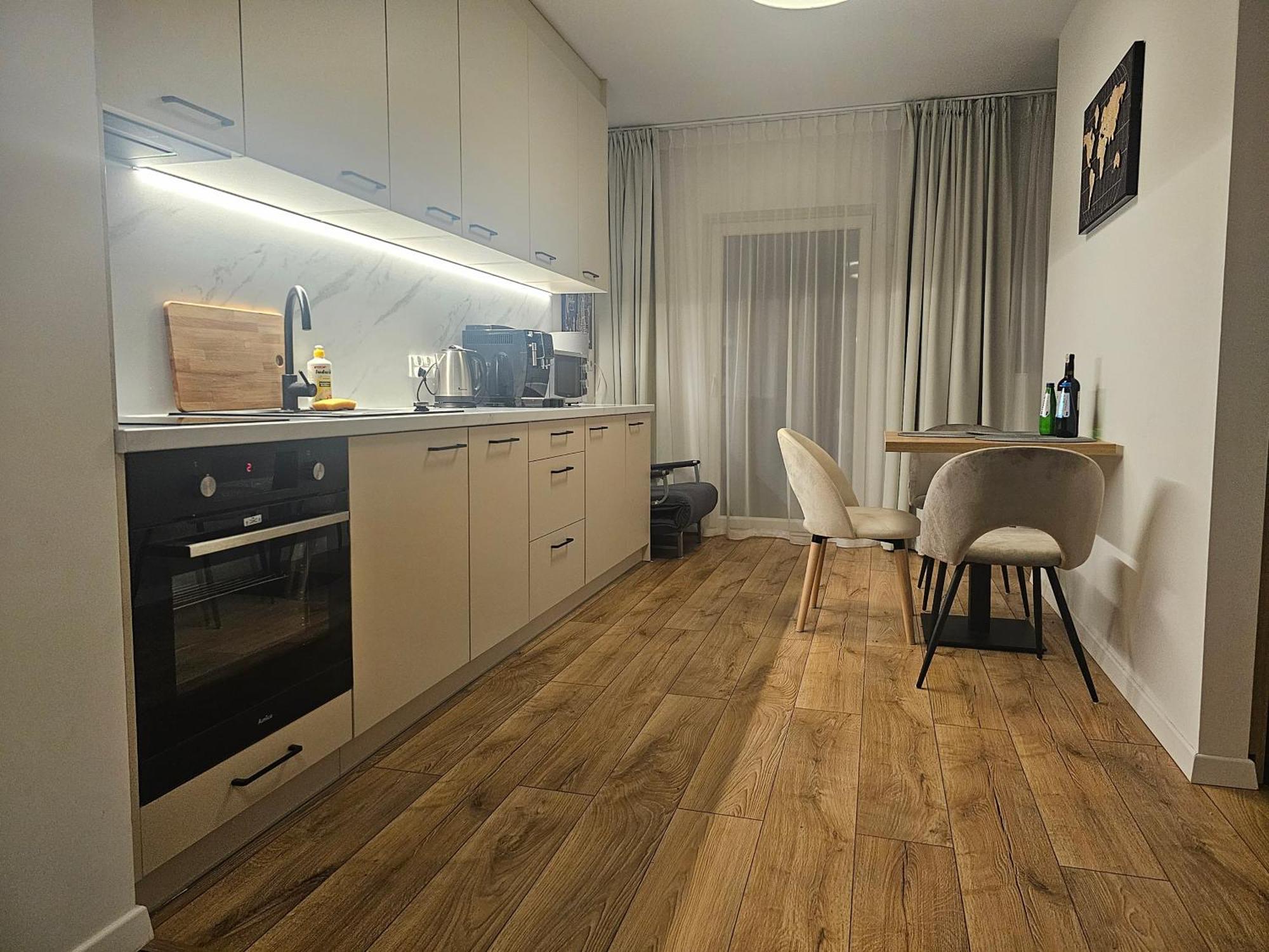 City Sense New Apartments - Main Station And City Center Wroclaw Luaran gambar